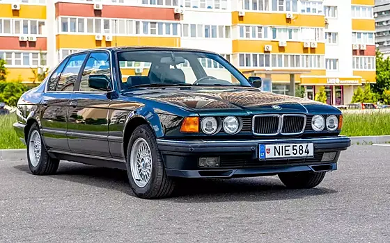 Эксперт рассказал об особенностях седана BMW 740i семейства Е32