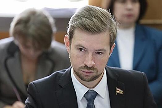 Выход челябинского депутата Бархатова из «Справедливой России» не удивил партийцев