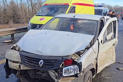 Число пострадавших в массовой аварии под Ростовом выросло до четырех