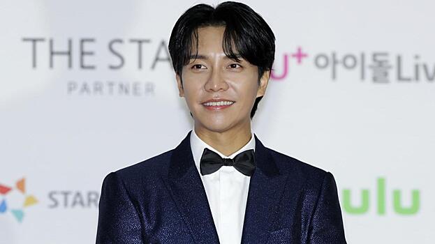 Звезда дорамы «Мышь» Ли Сын Ги отсудил 403 тысячи долларов у своего агентства, которое обвинил в мошенничестве