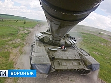 Как из обычных парней в Острогожске делают танкистов
