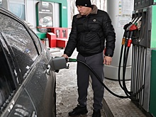 Эксперт оценил влияние снижения производства бензина в РФ на его стоимость