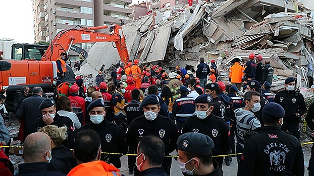 Число жертв землетрясения в Турции увеличилось до 73 человек