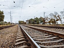 Электричка столкнулась с машиной в Подмосковье, некоторые поезда в область задерживаются