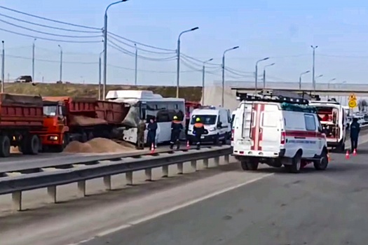 Водитель автобуса, устроивший смертельное ДТП в Крыму, признал свою вину