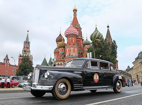 «ГУМ-Авторалли» в Москве – «Чайки», «Победы» и другие раритеты (ФОТО)