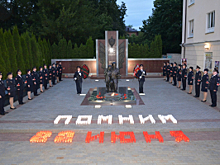 Сотрудники ГУ МВД России по Новосибирской области приняли участие в акции «Свеча памяти»