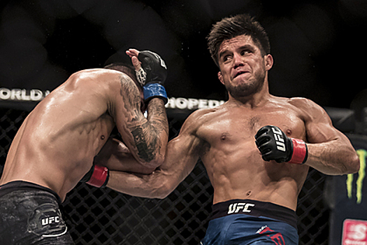 Бывший чемпион UFC захотел побить «уродливую картошку» Петра Яна в России