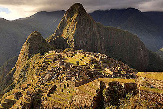 Сотни туристов застряли в Мачу-Пикчу из-за протестов в Перу