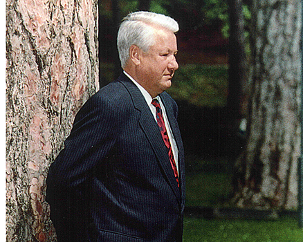 Экс вице-президент Руцкой рассказал о разрыве дружбы с Ельциным. «Он присягнул на верность США»