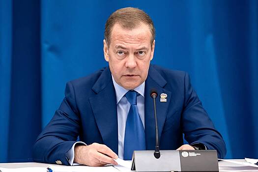 Медведев пошутил про ракеты Tomahawk