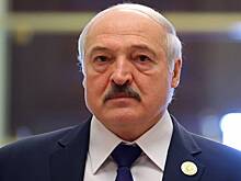 Лукашенко сообщил об отводе военных Запада от границ Белоруссии