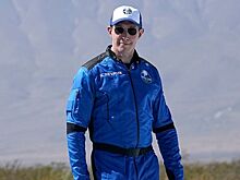 Слетавший в космос на корабле Безоса бизнесмен погиб в авиакатастрофе