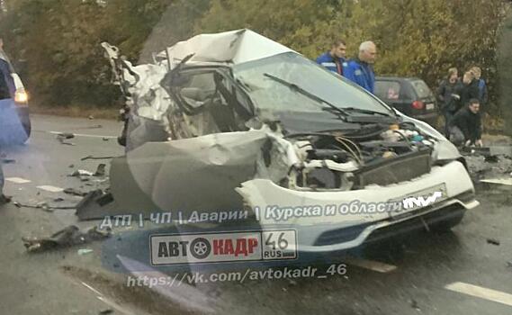 В Курской области в ДТП погибла женщина и пострадали двое мужчин