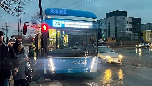 СК в Новосибирске проводит проверку по факту ДТП с троллейбусом