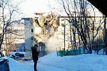 Два человека находятся под завалами дома в Мурманске, где взорвался газ