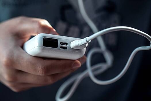 Турецкая авиакомпания запретила использование на борту пауэрбанков