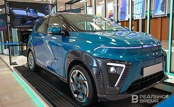 Автомобили "Атом" могут начать внедрять в такси и каршеринг в Казани