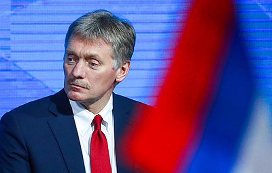 Кремль не комментирует данные о якобы переходе экс-замглавы Минэнерго Яновского в АП