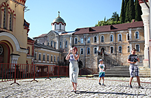 Правительство Абхазии: туристам из России не нужно сдавать тест на COVID-19