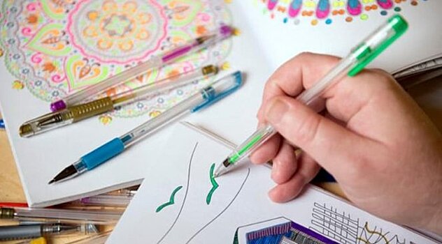 Книжки-раскраски помогут взрослым победить стресс