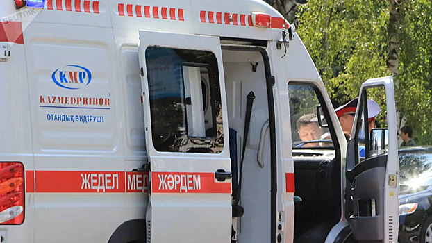 В Казахстане автобус со школьниками попал в ДТП