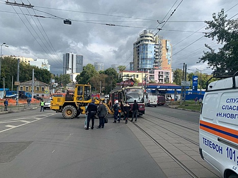 Молодой человек попал под колеса трамвая в центре Нижнего Новгорода