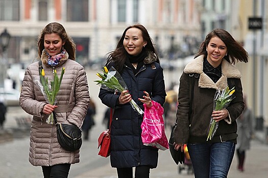 Кино, цветы и кошачий квест: как отпраздновать 8 Марта в Москве