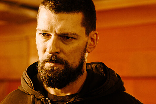 Актер Страхов рассказал о сложностях при съемке сцен в сериале «Зло»