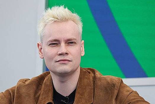 Певец Shaman прилетел в Северную Корею