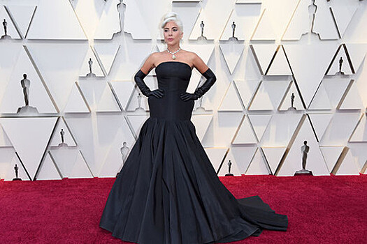 Леди Гага получила "Оскар" за лучшую песню