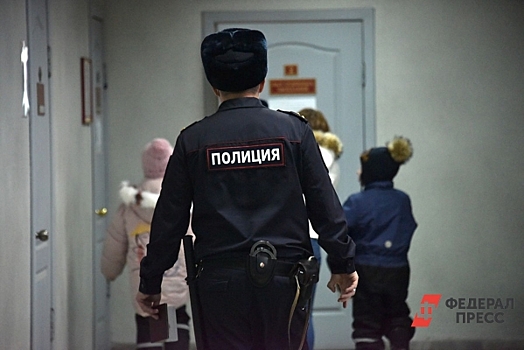 «В полиции бардак и помочь никто не хочет»: петербурженка пожаловалась на преследования бывшего мужа