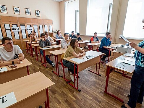 В "Яндексе" считают, что ИИ может заменить школьнику родительскую помощь