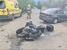 В Самарской области 2 мая мотоциклист влетел в Geely