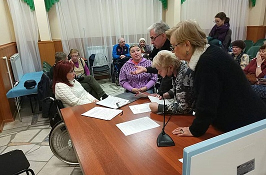 В больнице Виноградова провели лекторий для людей с ограниченными возможностями здоровья