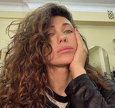 "Она меня не отпустит': дочь Екатерины Климовой рассказала о свадьбе