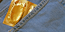Британские СМИ предупредили об угрозе дефицита презервативов из-за коронавируса