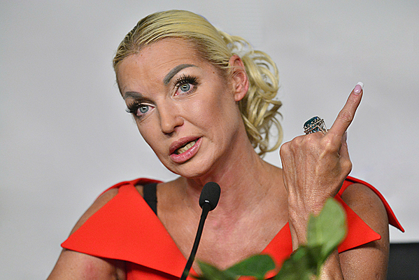 Жасырын камерада жалады