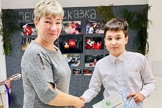 Депутат муниципального округа Савёлки Екатерина Лобанова посетила открытие фотовыставки