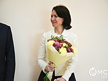 Мэра Омска поздравили с днем рождения зажигательным номером