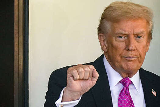 Трамп прибыл в Малайзию и присоединился к танцу местных жителей
