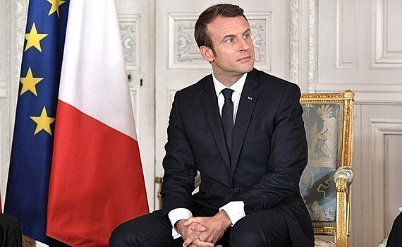 Президент Франции Макрон заболел коронавирусом