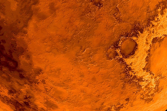 На Марсе обнаружили сотни черных "пауков"