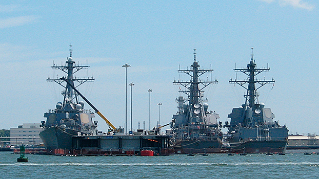 ВМС США отказались от гибридных энергоустановок для эсминцев