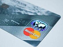 АТОР рассказала, в какие страны россияне едут за картами Visa и Mastercard