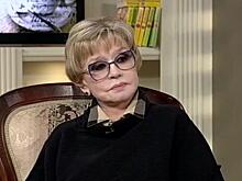 Вера Алентова: «Женщина должна уметь получать комплименты. Но я не люблю»