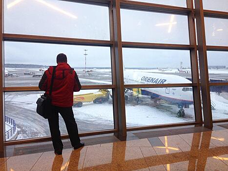 В столичных аэропортах задержано более 40 рейсов