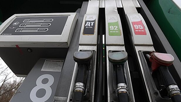 Власти Крыма объяснили причины роста цен на бензин