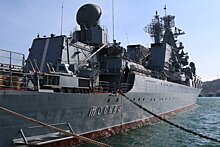В Севастополе начался ремонт крейсера "Москва"