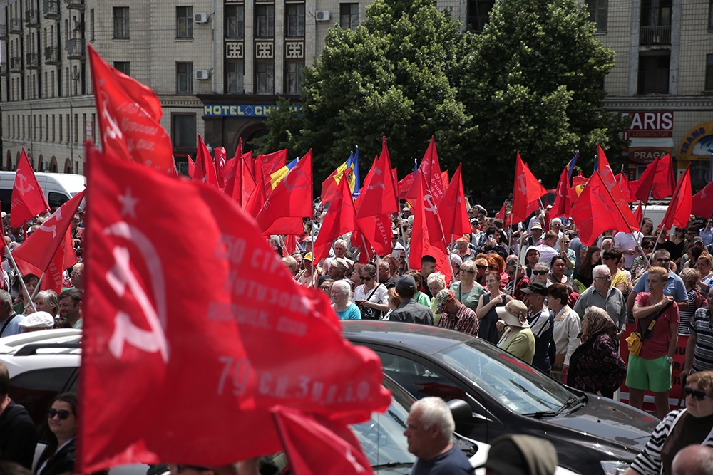 Тысячи человек приняли участие в Марше Победы в Кишиневе